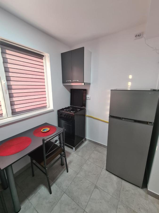 Garsoniera Luxury Kevin Διαμέρισμα Πιτέστι Εξωτερικό φωτογραφία